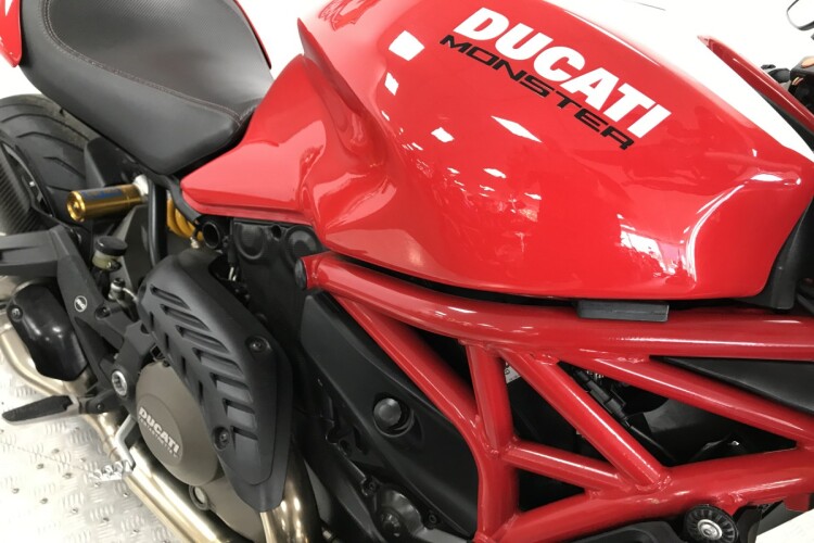 DUCATI MONSTER 1200