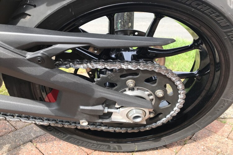 DUCATI MONSTER 937