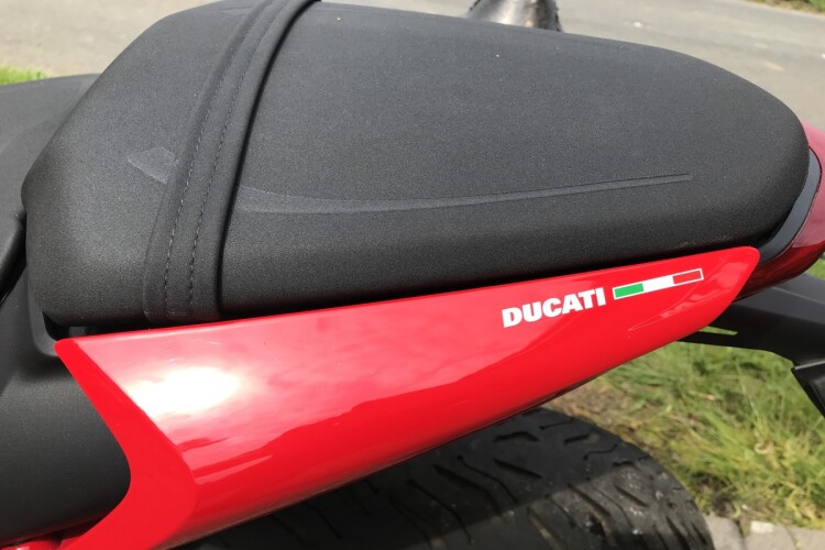 DUCATI MONSTER 937