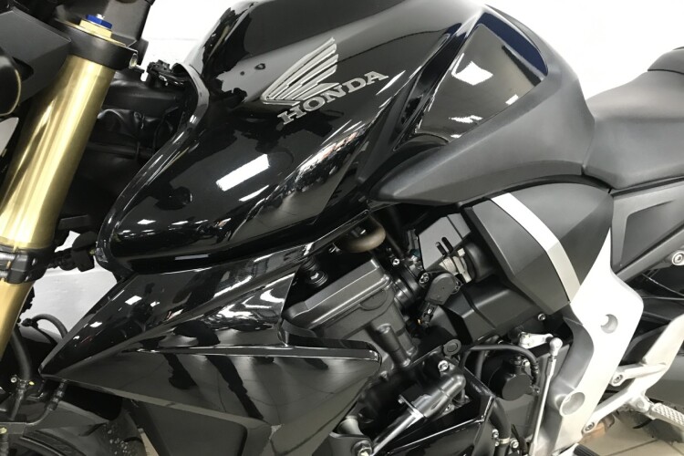 HONDA CB1000R