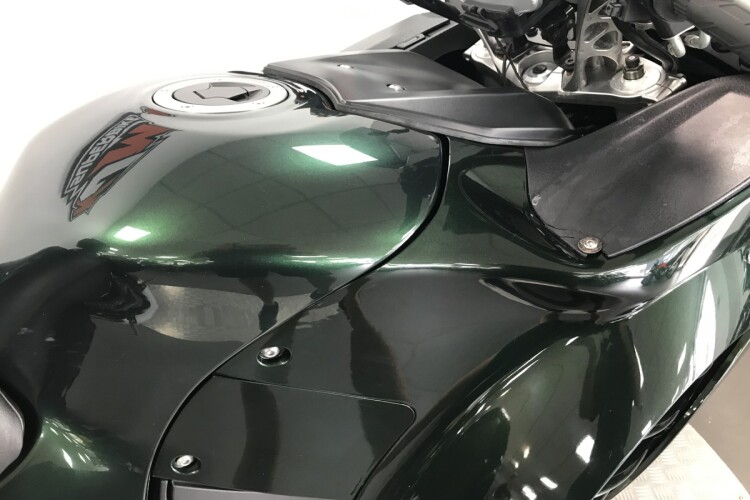 KAWASAKI 1400GTR