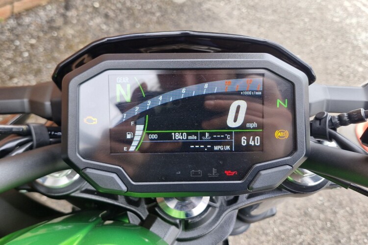 KAWASAKI Z650