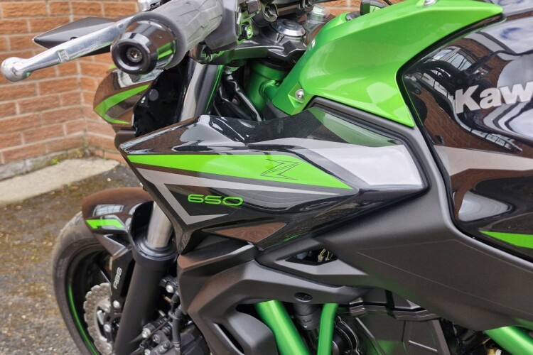 KAWASAKI Z650