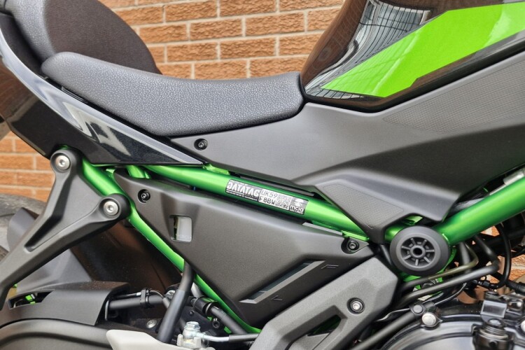 KAWASAKI Z650