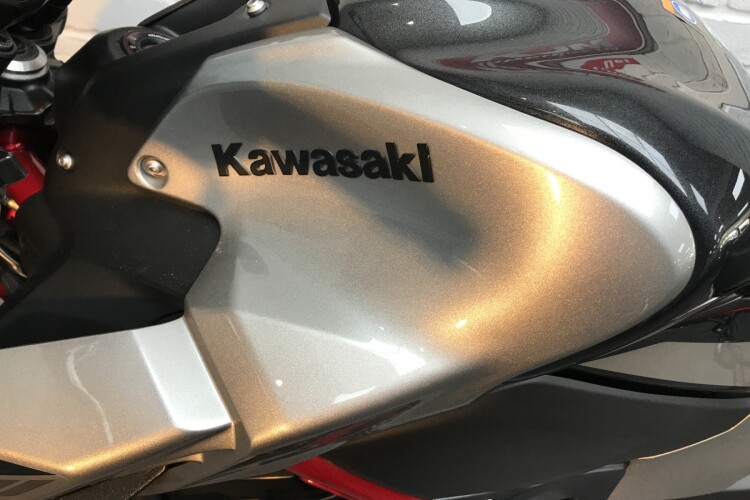 KAWASAKI Z900
