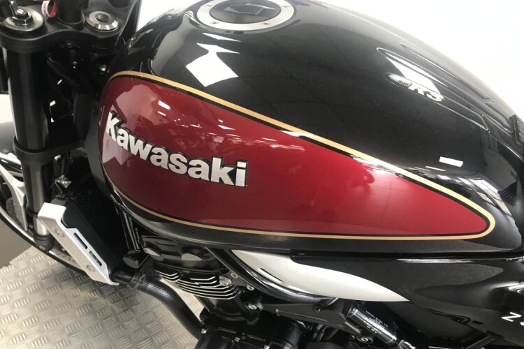 KAWASAKI Z900 RS