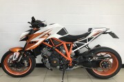 KTM 1290 SUPER DUKE R