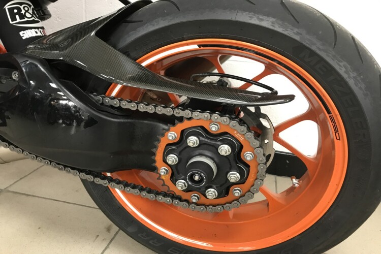 KTM 1290 SUPER DUKE R