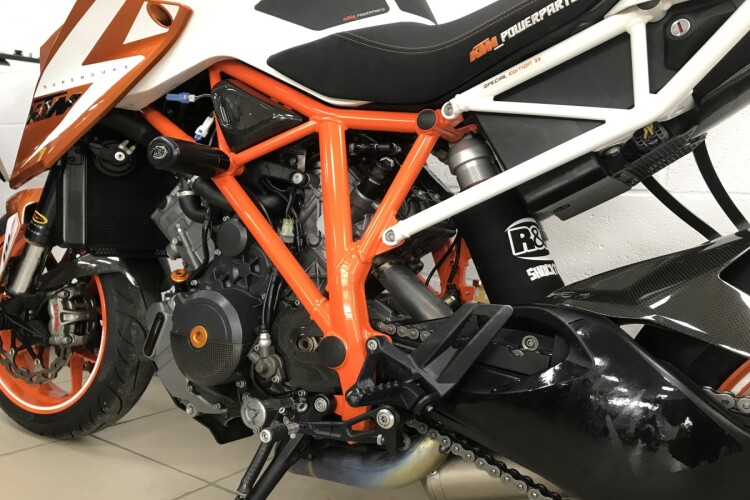 KTM 1290 SUPER DUKE R