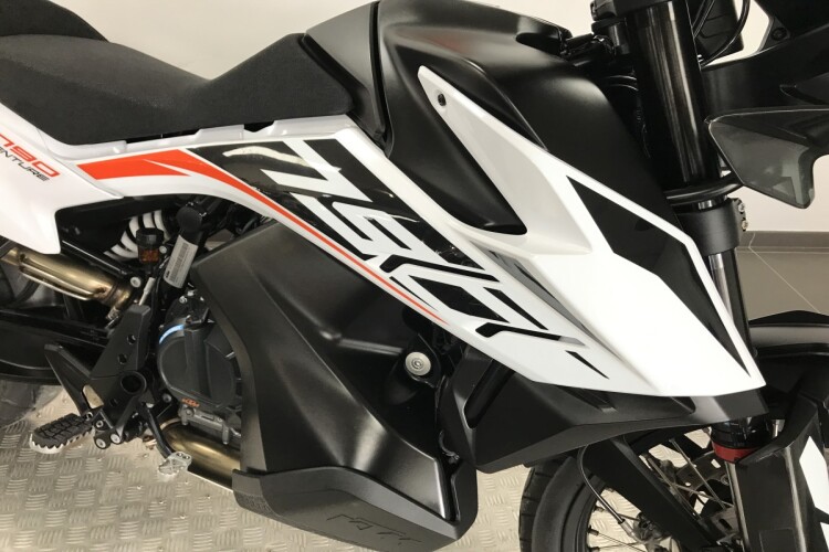 KTM 790 ADVENTURE