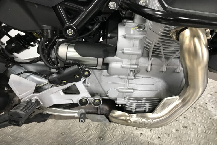 2025 MOTO GUZZI STELVIO, Yellow - photo 13