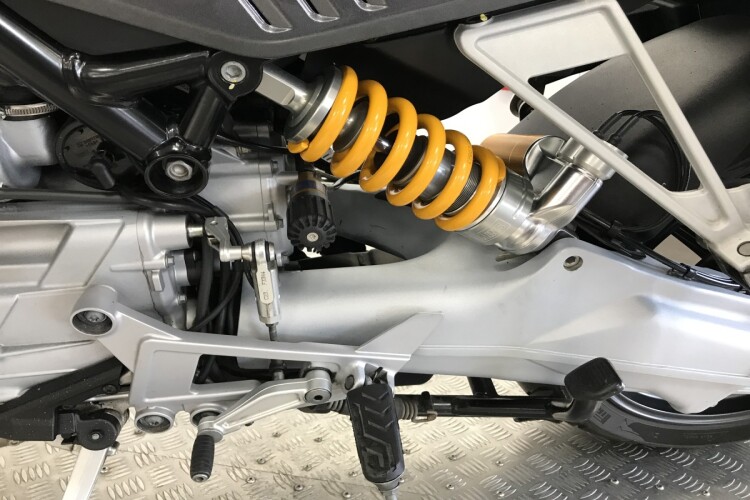 2023 MOTO GUZZI V100 MANDELLO, Grey - photo 5