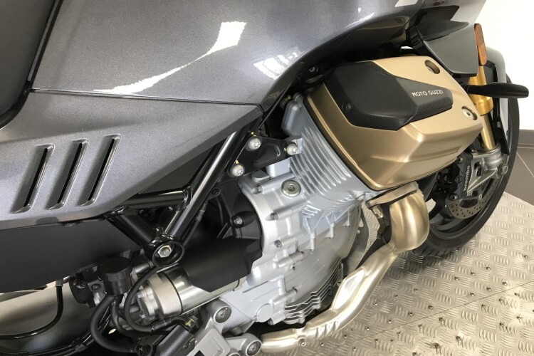 2023 MOTO GUZZI V100 MANDELLO, Grey - photo 12