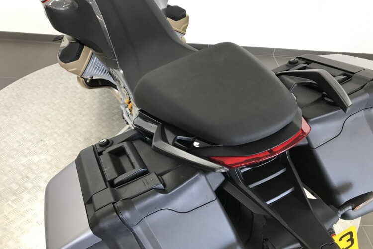 2023 MOTO GUZZI V100 MANDELLO, Grey - photo 13