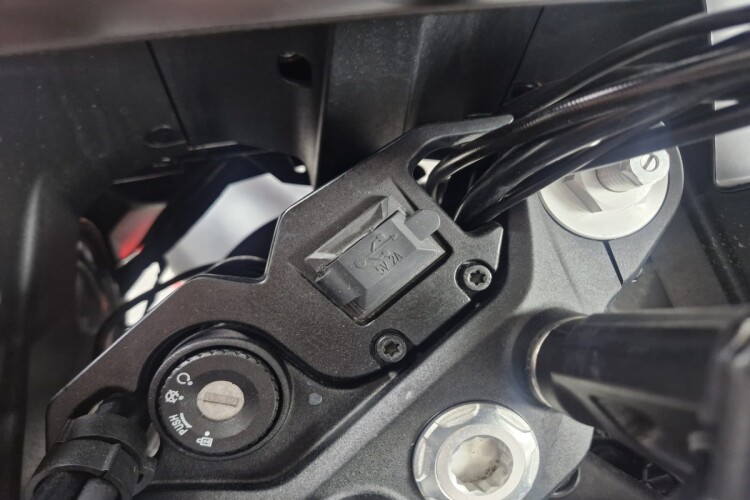 QJMOTOR SVT650 X