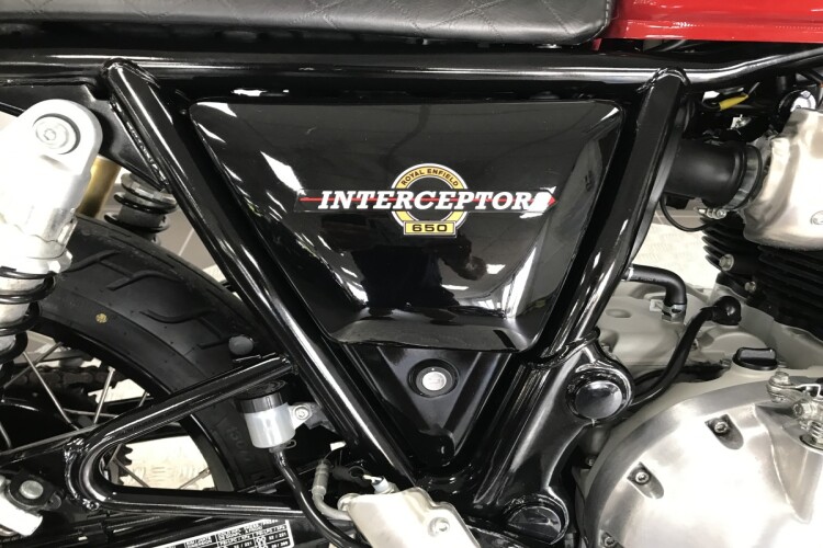 2022 ROYAL ENFIELD INTERCEPTOR, Red - photo 8