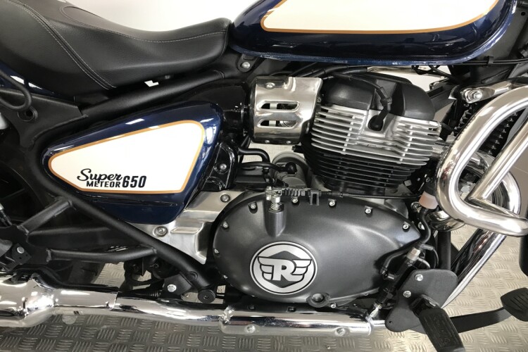 ROYAL ENFIELD SUPER METEOR 650
