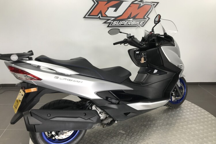 SUZUKI BURGMAN 400