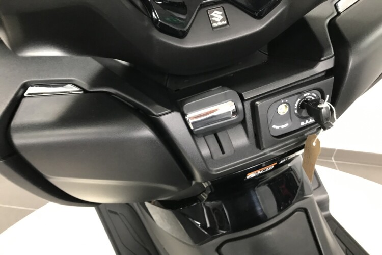 SUZUKI BURGMAN 400