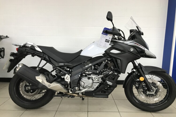 2017 SUZUKI V-STROM 650, White