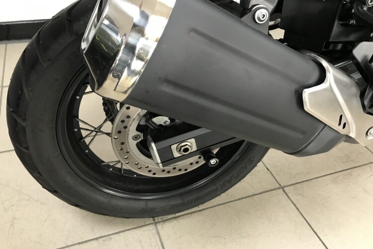 2017 SUZUKI V-STROM 650, White - photo 4
