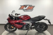 TRIUMPH DAYTONA 660