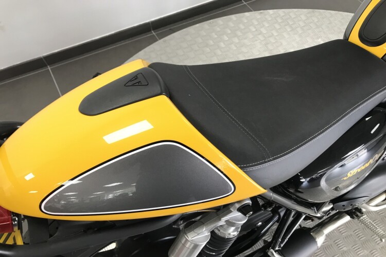 TRIUMPH STREET CUP