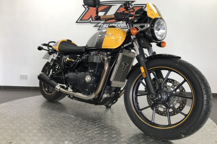 TRIUMPH STREET CUP