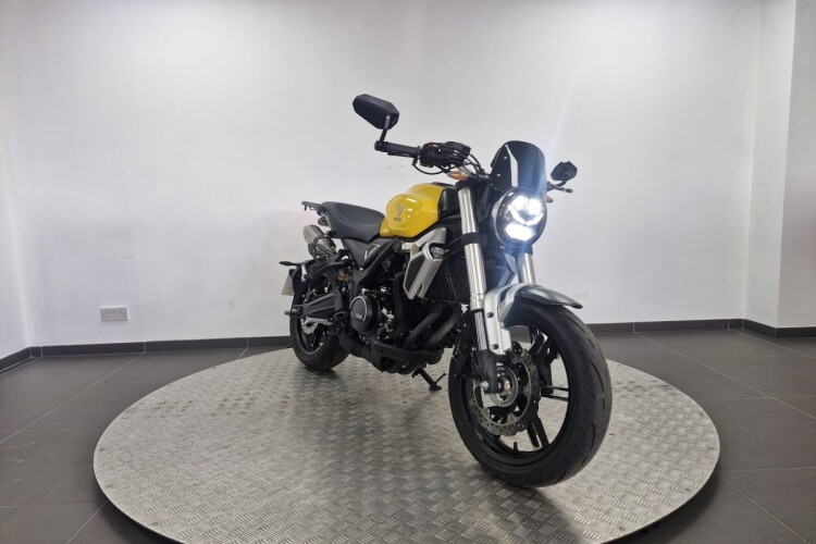 VOGE 350AC