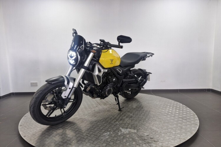 VOGE 350AC