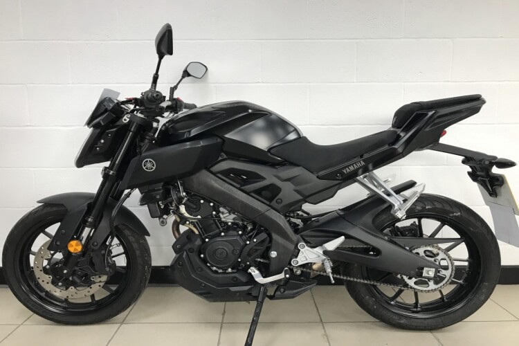 YAMAHA MT-125