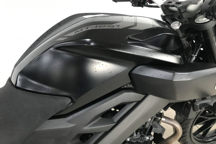 YAMAHA MT-125