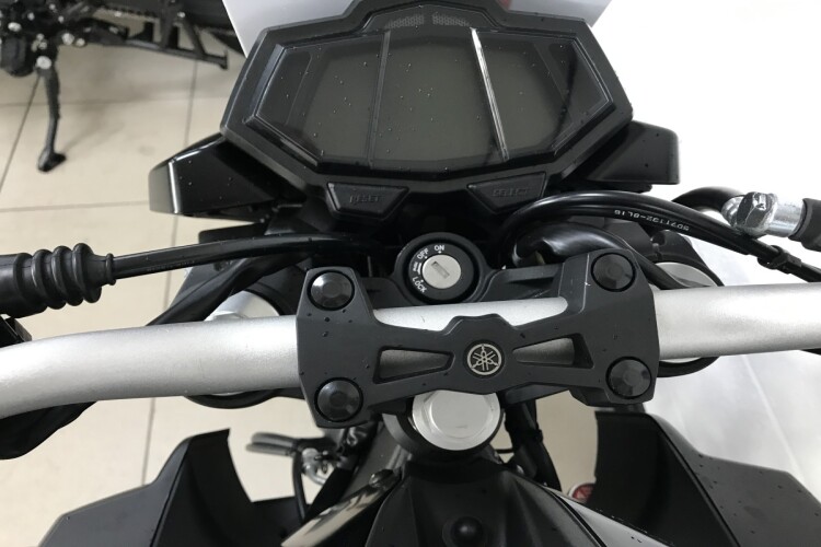 YAMAHA MT-125