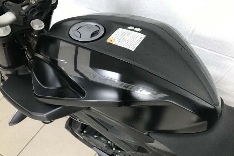 YAMAHA MT-125