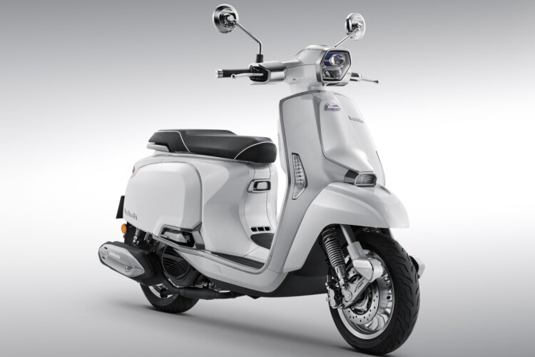 LAMBRETTA J125