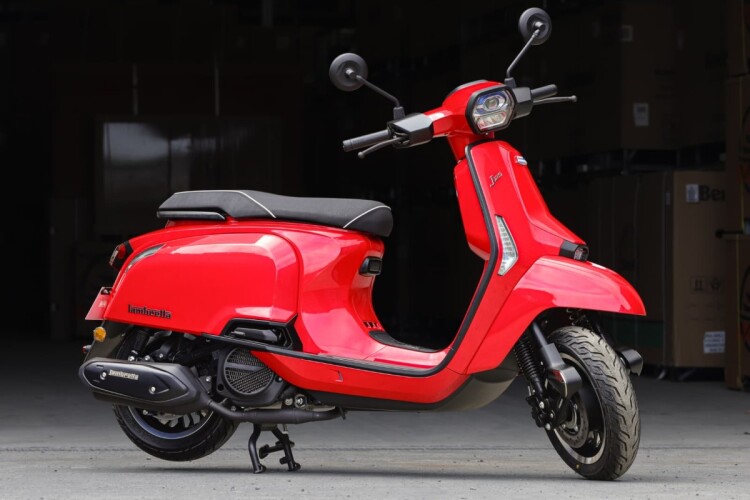 LAMBRETTA J125