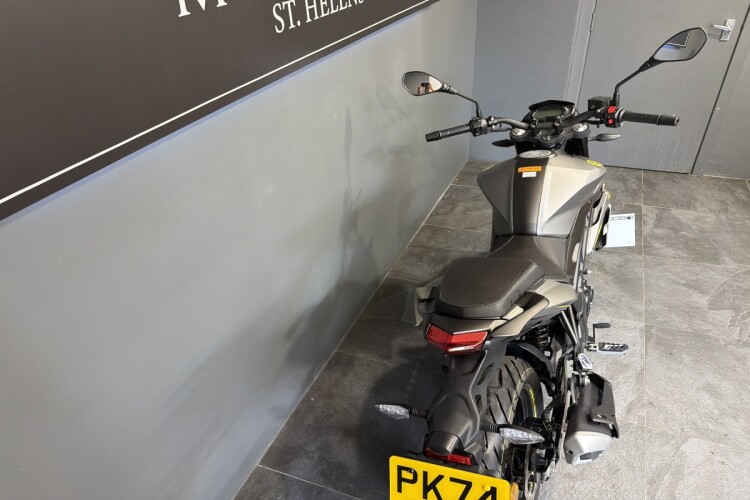 BENELLI BN 125
