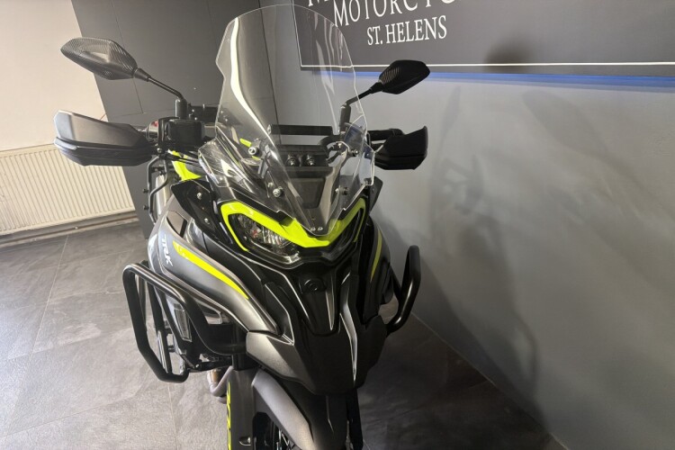 BENELLI TRK 702 X