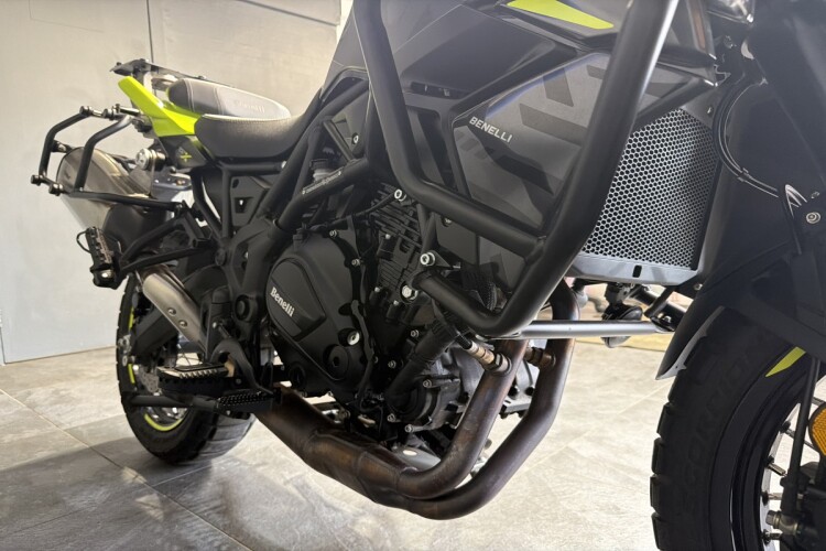BENELLI TRK 702 X