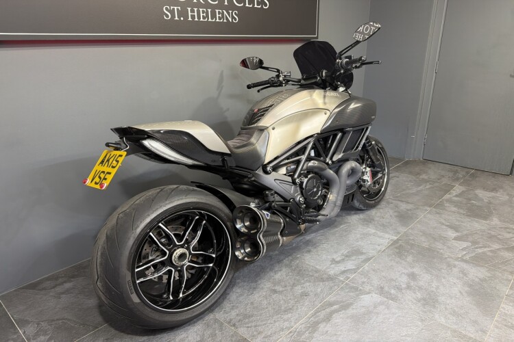 DUCATI DIAVEL