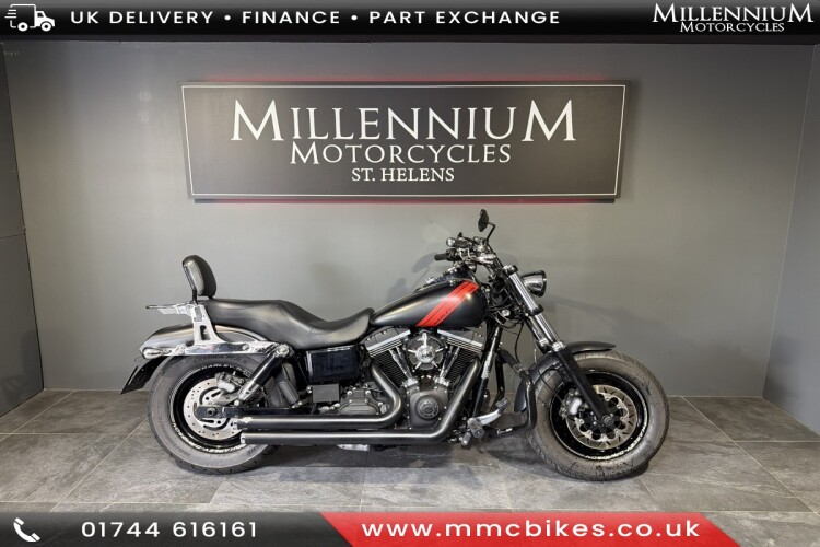 HARLEY-DAVIDSON DYNA