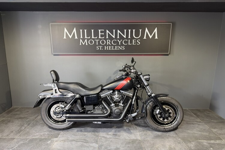 HARLEY-DAVIDSON DYNA