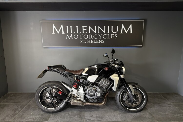 HONDA CB1000R