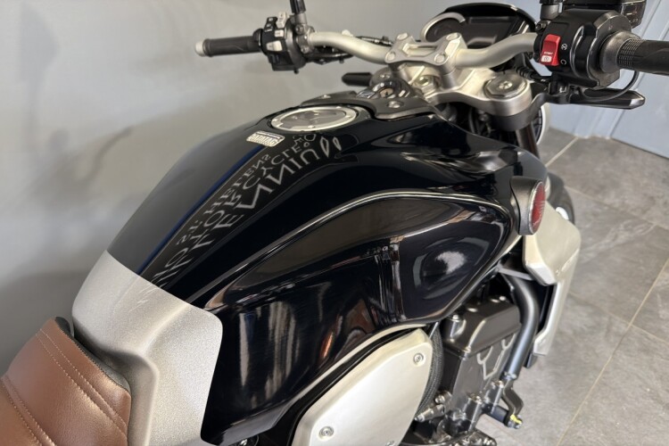 HONDA CB1000R