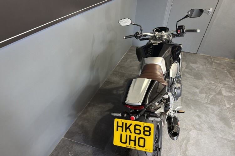 HONDA CB1000R