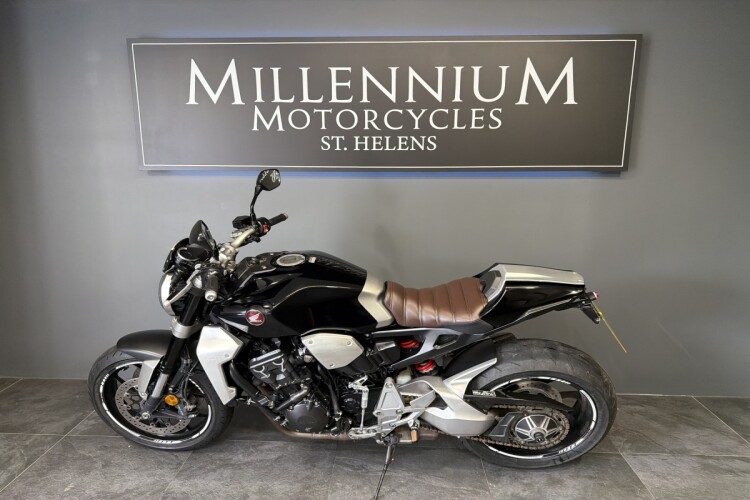 HONDA CB1000R