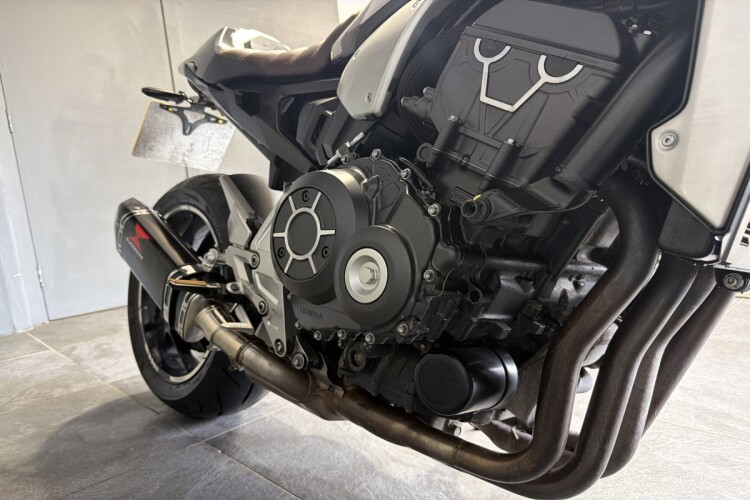 HONDA CB1000R
