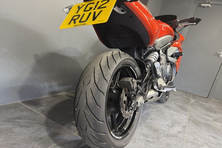 KAWASAKI ER-6F