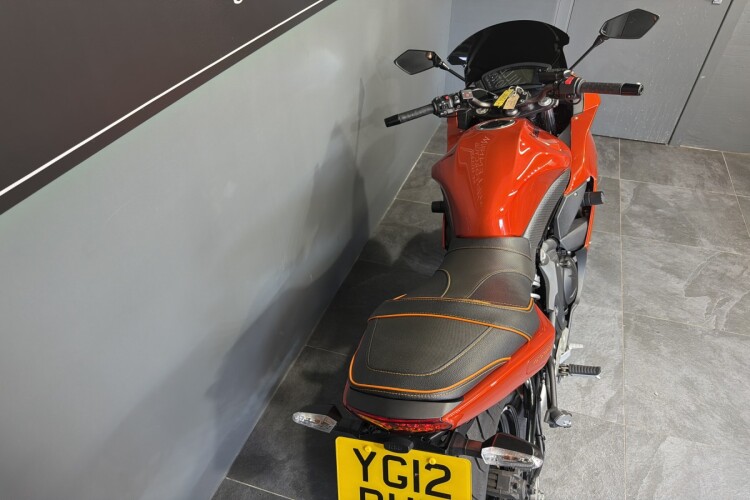 KAWASAKI ER-6F