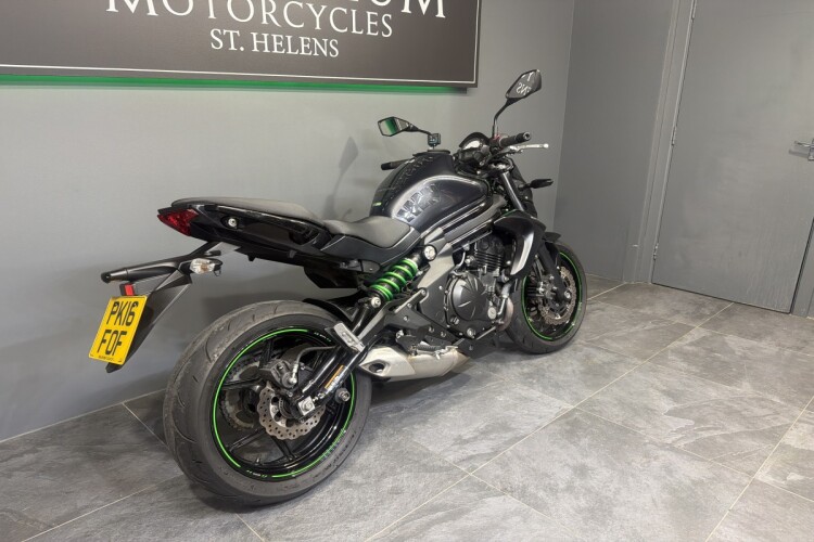 KAWASAKI ER-6N